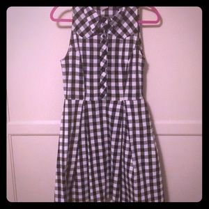 Gingham pinup day dress